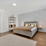 Revon Business Apartment, Free Parking & Balcony * ברטיסלאבה