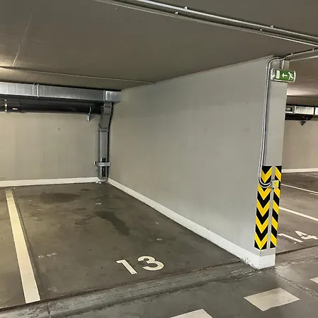 Revon Central-urban Apartment, Balcony & Free Parking *