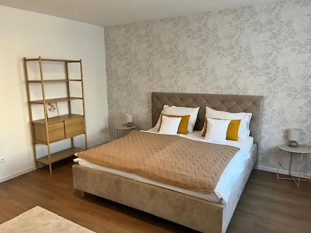 Appartement Revon Central-urban Apartment, Balcony & Free Parking