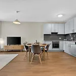 Revon Business Apartment, Free Parking & Balcony شقة براتسيلافا