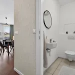 شقة Revon Business Apartment, Free Parking & Balcony براتسيلافا